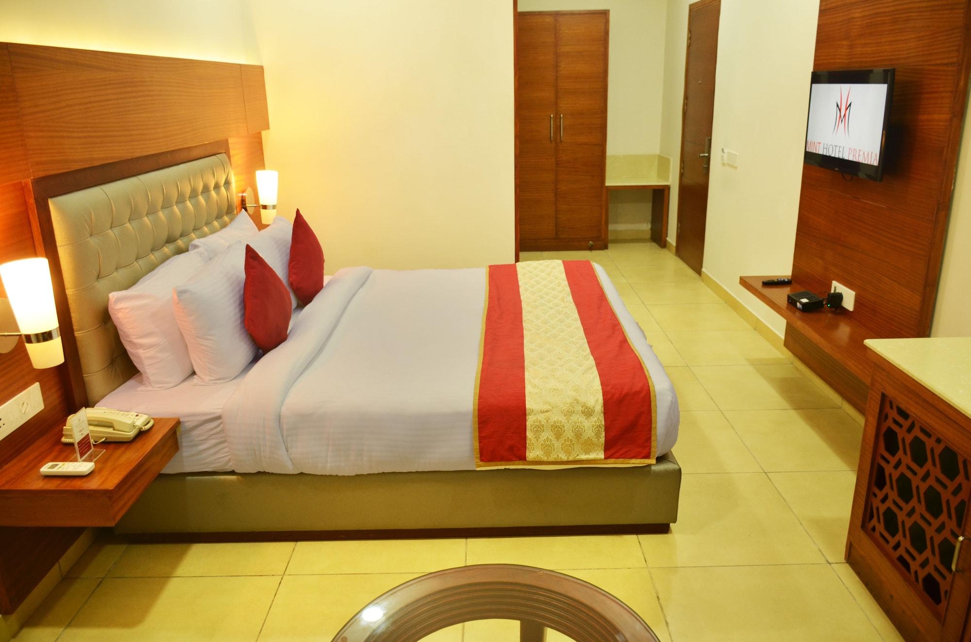Mint Hotel Premia Chandigarh, Zirakpur Eksteriør billede