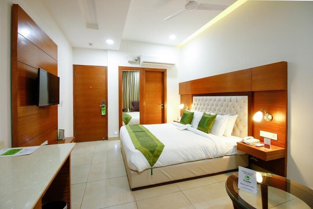 Mint Hotel Premia Chandigarh, Zirakpur Eksteriør billede