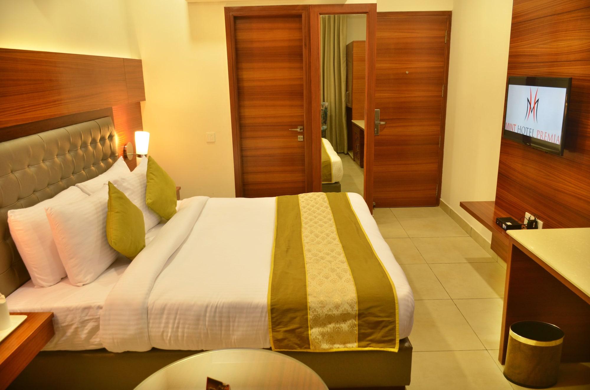 Mint Hotel Premia Chandigarh, Zirakpur Eksteriør billede