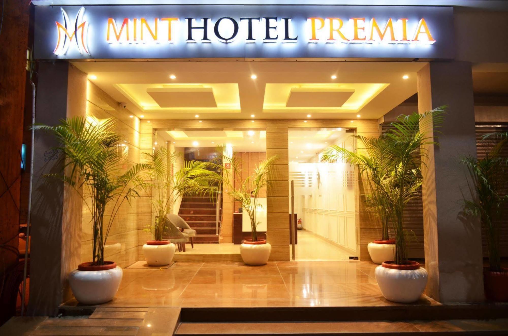 Mint Hotel Premia Chandigarh, Zirakpur Eksteriør billede